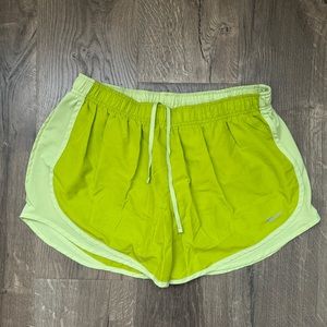 Nike Tempo Running Short in chartreuse